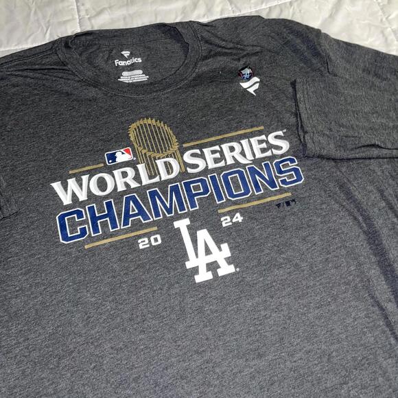 NWT $45 2024 Los Angeles Dodgers World Series Champions Men’s 2XL T-Shirt MLB - Picture 2 of 5